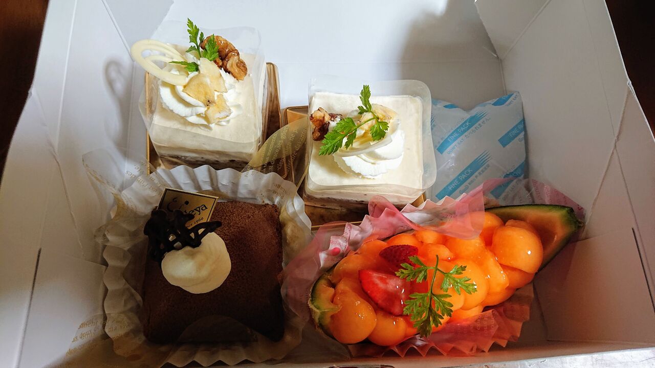 山科新十条通りのカトレアさんで美味しいケーキ買いましたぁ 京都民の食べるの大好き