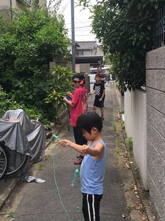 2018-05-26-14-17-42