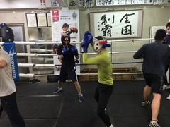 2016-12-10-21-33-06