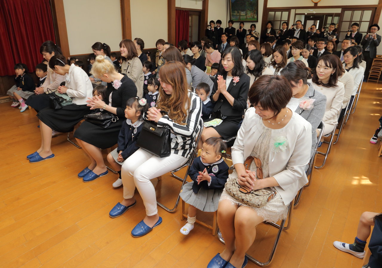 15年4月9日 木 入園式 せんせいたちのブログ
