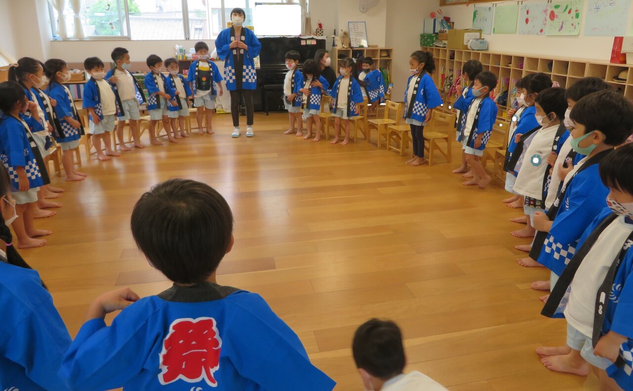 5月 ばら組 ヨサコイの練習はいつも真剣です せんせいたちのブログ 5月 ばら組 ヨサコイの練習はいつも真剣です せんせいたちのブログ