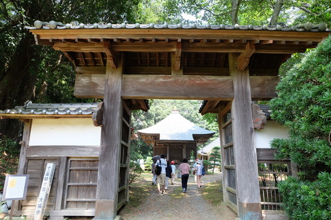門前