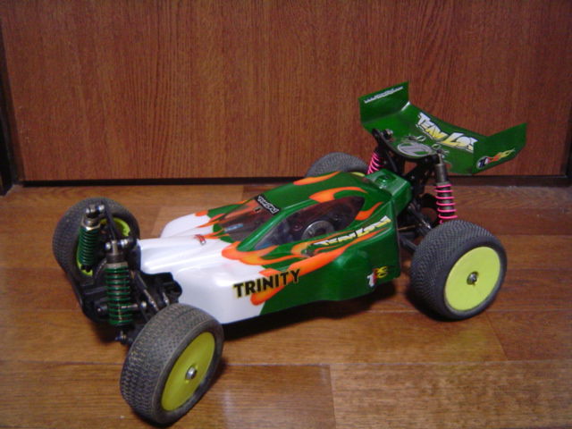 ロッシ XXX-4 Graphite Plus買っちゃいました。 : HARD LUCK BUGGY BLOG