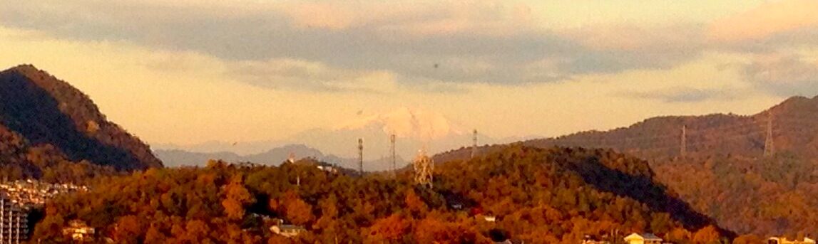 犬山城天守閣から見えた、雪を戴く御嶽山