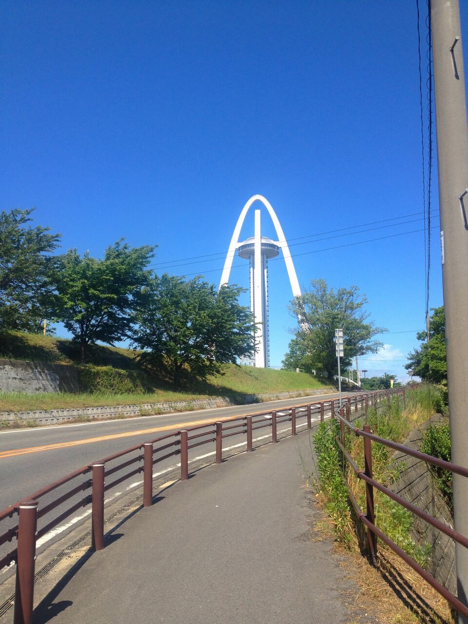 ツインアーチ138