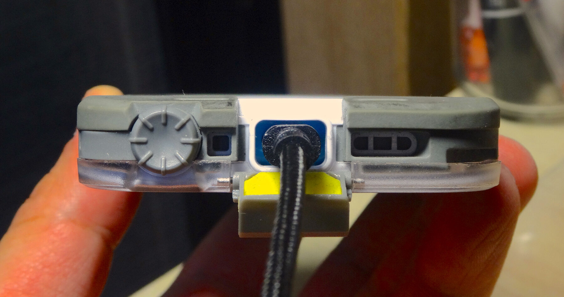 Lightningケーブル「Power/Sync cable for Lightning」、Lifeproofでも使用可能！ - 1