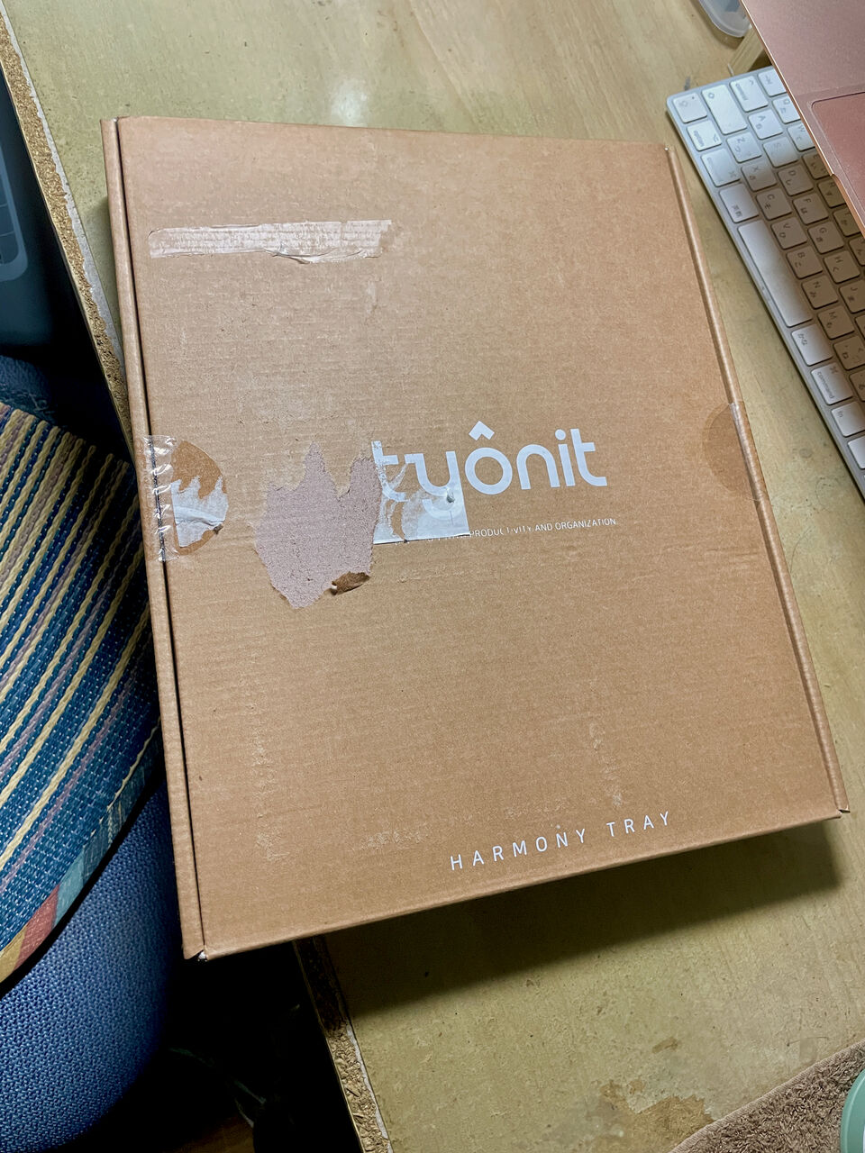 Tyonit Harmony Trayが入ってる箱