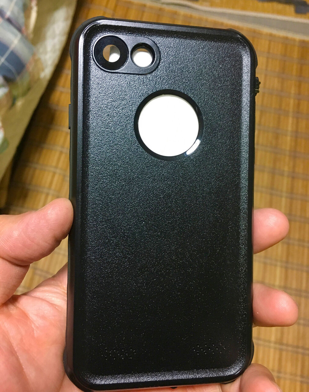 KYOKAのiPhone 7&8用の格安防水・耐衝撃ケース - 14:裏面