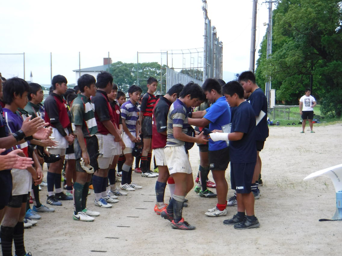 7月23日 日 第2回福岡県南部地区中学生交流大会 輝翔館高校と合同練習 浮高ラガー 7月23日 日 第2回福岡県南部地区中学生交流大会 輝翔館高校と合同練習 浮高ラガー