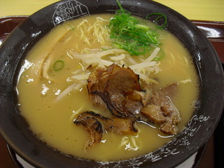 豚骨醤油ラーメン
