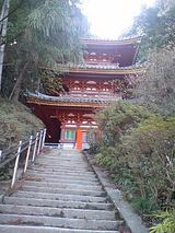 この上に松尾神社が