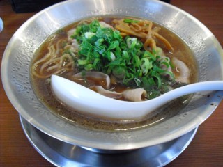 32中華肉そば