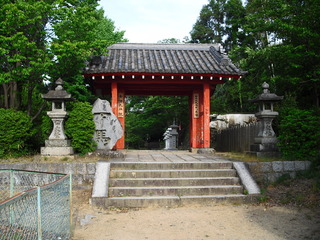 安倍文殊院の山門