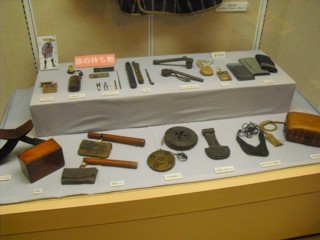 昔の旅の持ち物