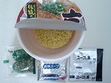 京都豚骨しょうゆラーメン 寿がきや 中身