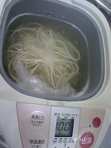 カップ麺なのに替え玉ポット