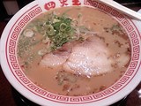 四天王豚骨醤油ラーメン