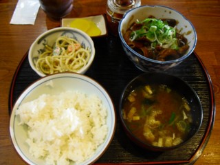 どて皿ランチ