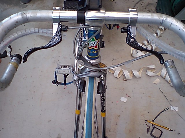 自転車 ブレーキ レバー 取り付け
