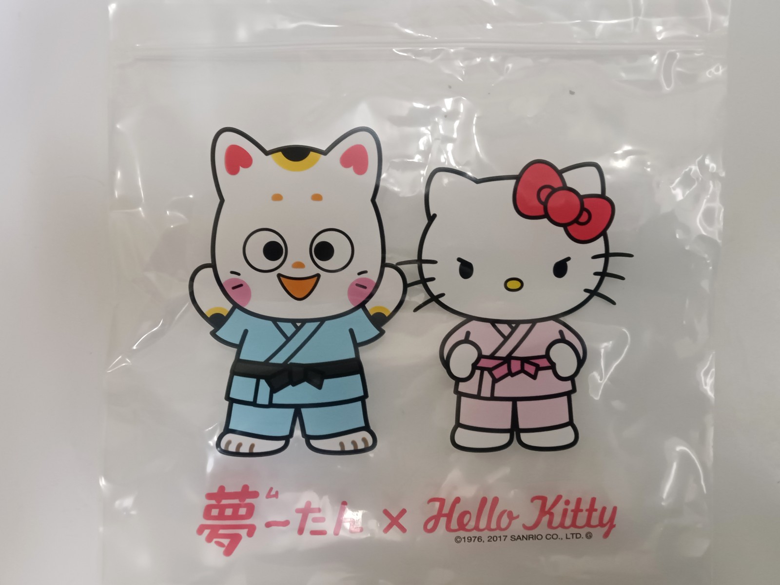 ̴�ʥ�ˡ������Hello Kitty�Υӥˡ�����