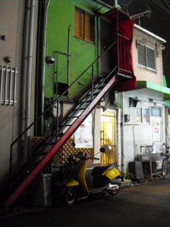 店舗裏側