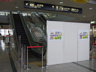 �������3F