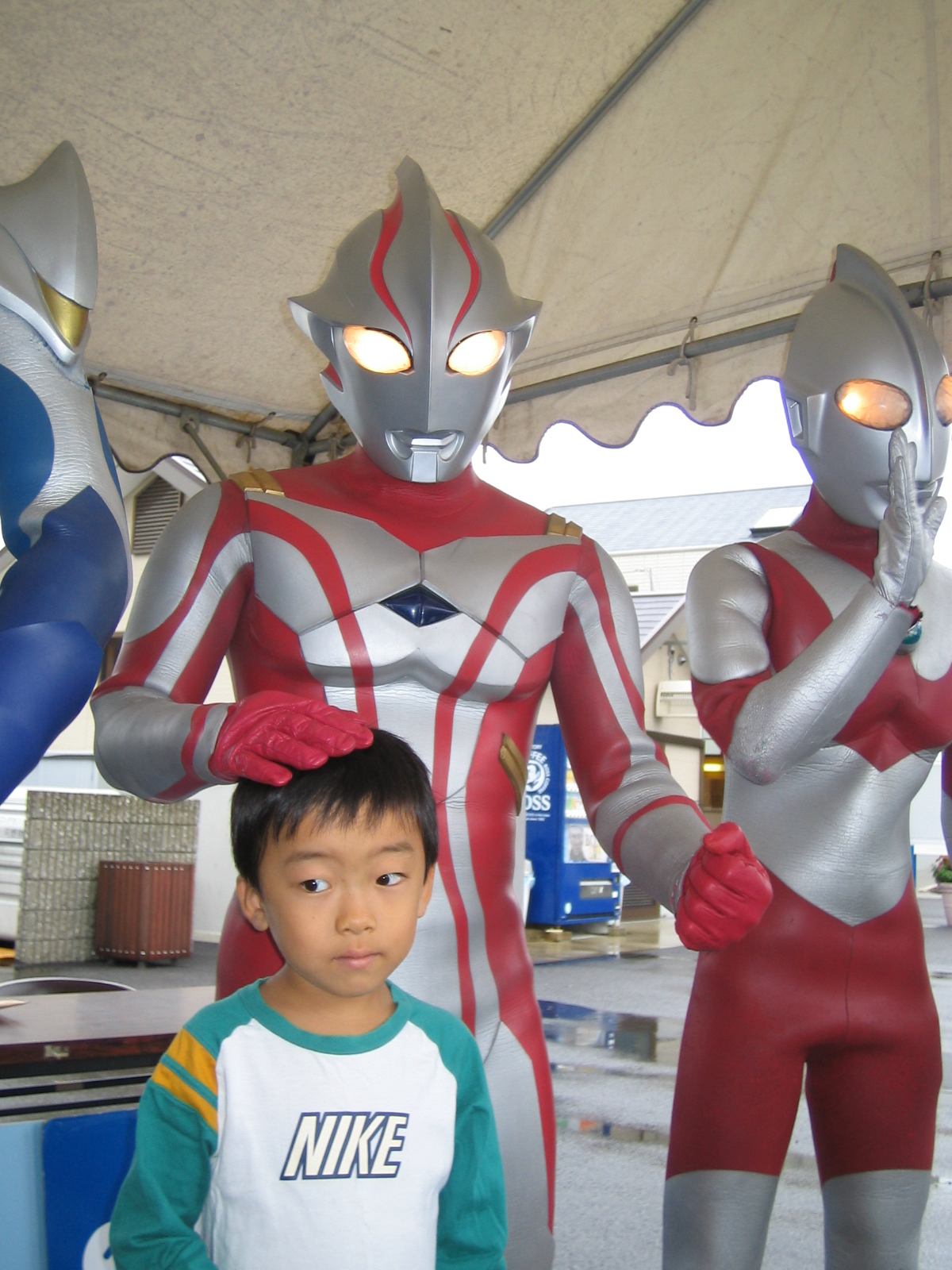 ウルトラマン握手会 エイド ステーション院長ブログ