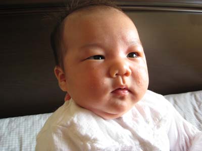 赤ちゃんの顔はすぐ変わる Life With Little Kids