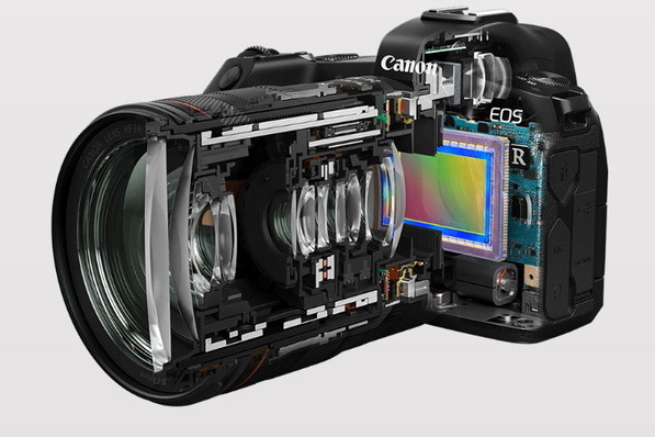 EOS R 004