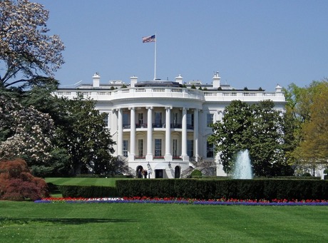 OLYMPUS-HAS-FALLEN017