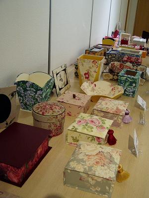 仙台青葉カルチャーセンターのカルトナージュ ﾌﾗﾝｽｶﾙﾁｬｰｻﾛﾝ ﾗ ﾍﾞﾙｳﾞｨ La Belle Vie