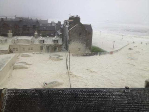 スコットランドが泡だらけに03