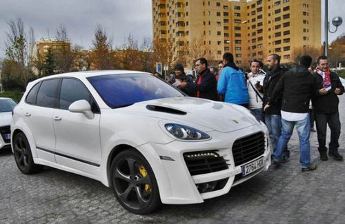 サッカーのスーパースターたちの車21