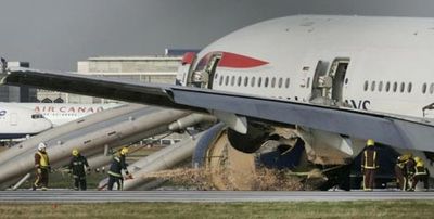 ヒースロー空港で緊急着陸07