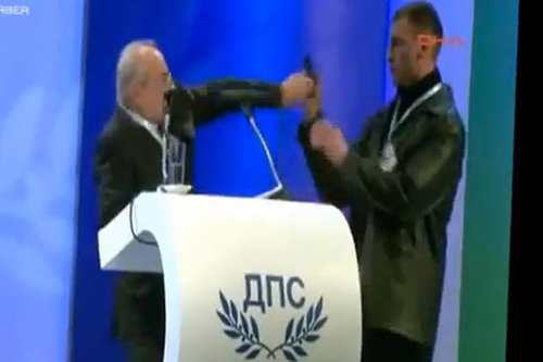 ブルガリアの議員が暗殺未遂02