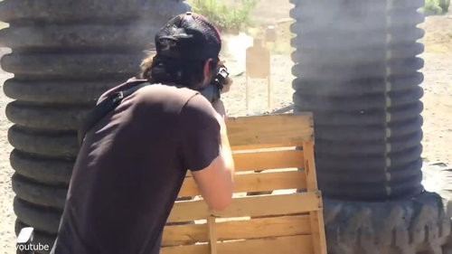 キアヌ・リーブスの早撃ち02