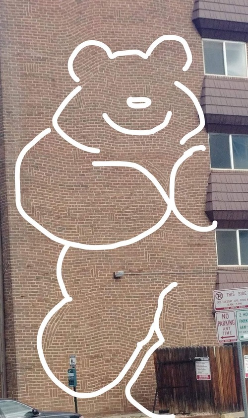 こんなに奇妙なレンガは見たことがない03