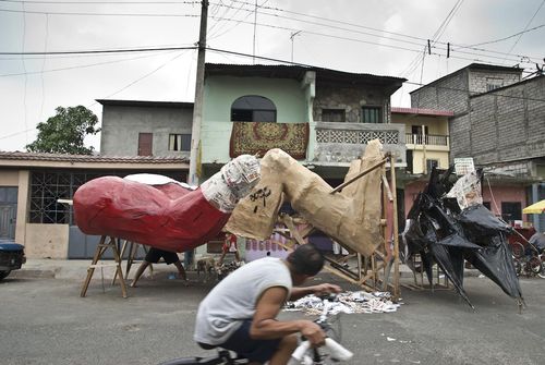 エクアドルの新年行事09