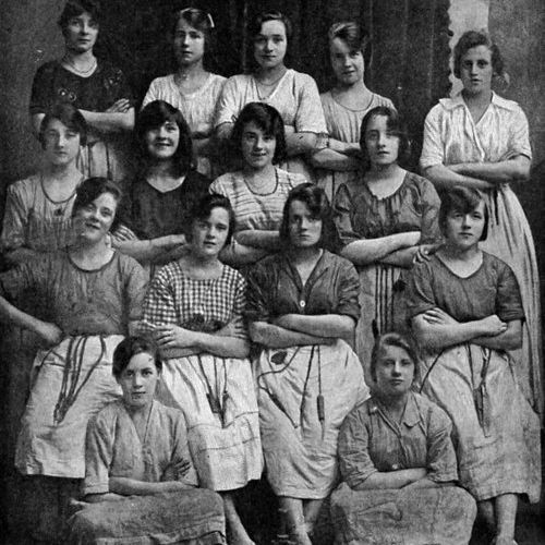 100ǯ���ν��������μ̿�00