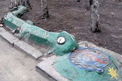 ロシアの公園の遊具08