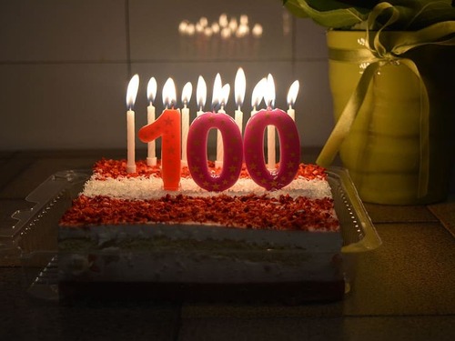 101ФΤ󤬿ͧ100Фѡƥ򳫤00