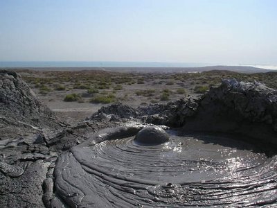 アゼルバイジャンの泥火山03
