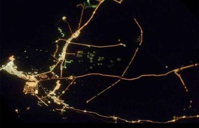 宇宙ステーションから見た世界の大都市の夜景14