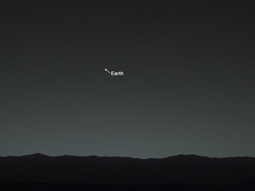 火星から地球を見上げると、こう見える02
