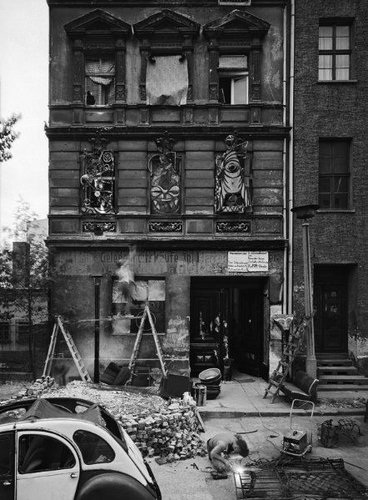 東ドイツの10年の変化23