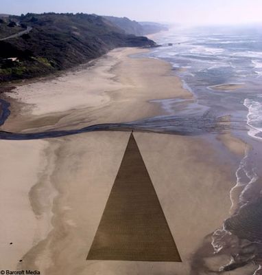 砂浜に描いた5kmに及ぶ巨大なアート04