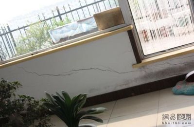 新築なのに倒壊寸前の中国の建物06