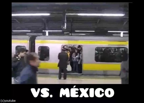 「日本の満員電車とメキシコの満員電車」04