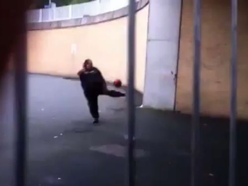 太った人のリフティング