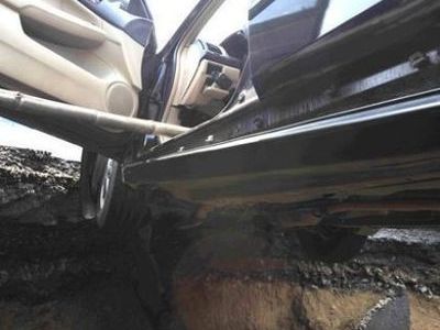 不幸中の幸いな陥没00